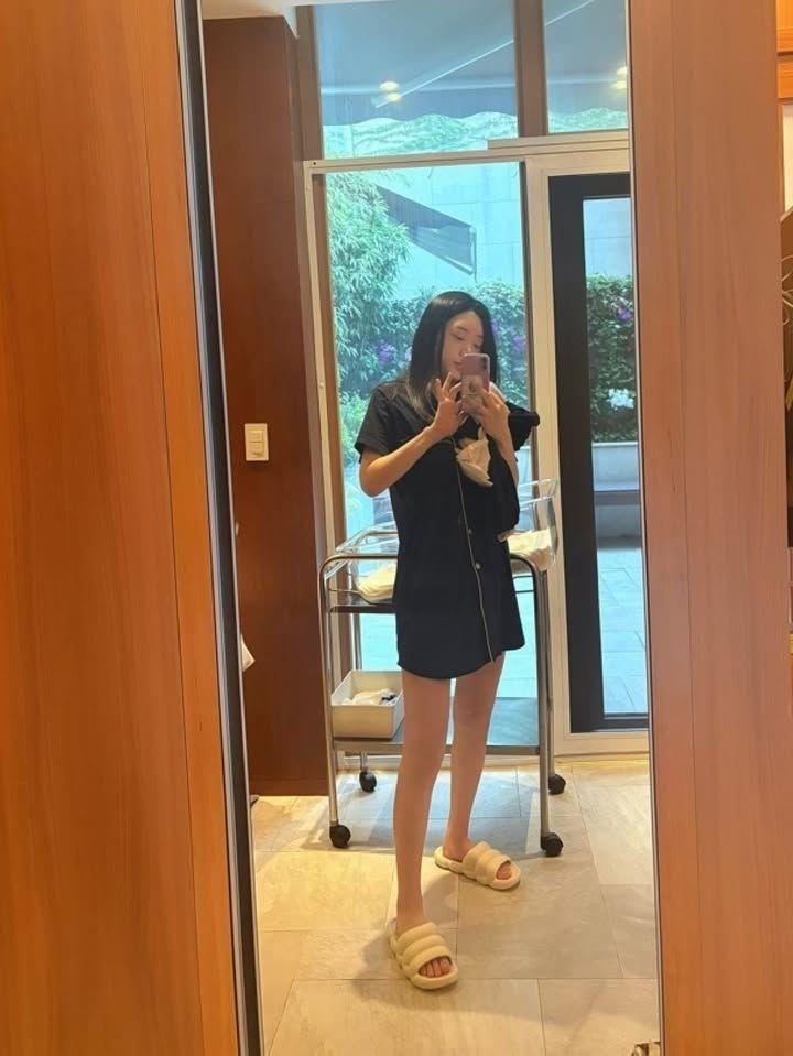 韩国体模申才恩迷人眼神