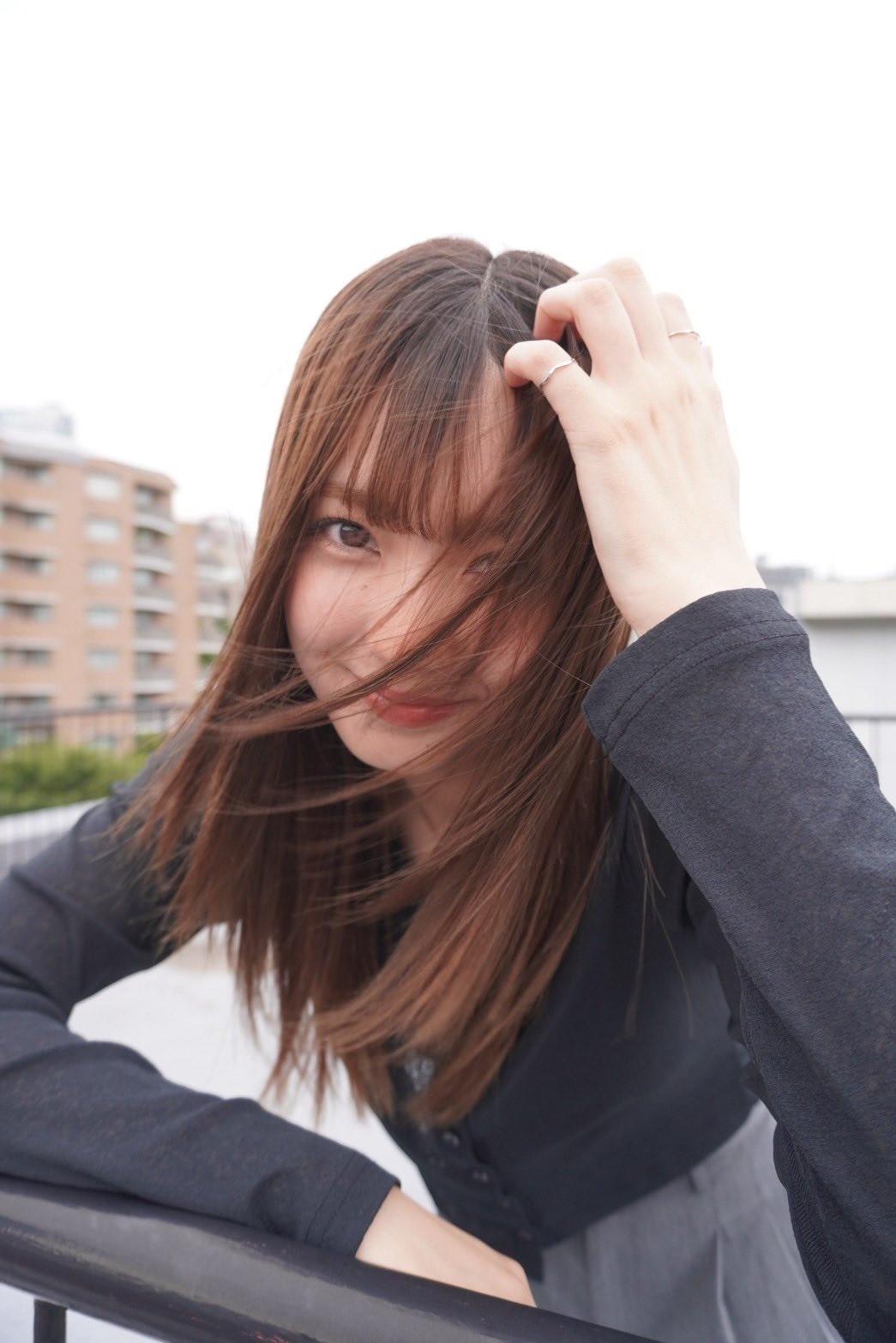 堀口真帆镜头前灵动一刻