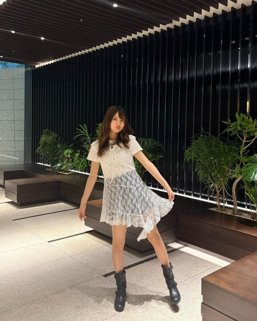 模特堀口真帆青春气息十足