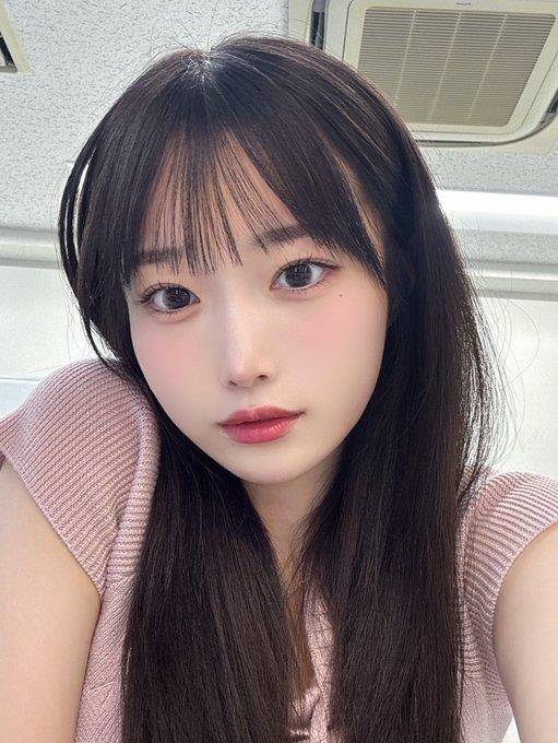 岸みゆ甜美笑容与清新气质