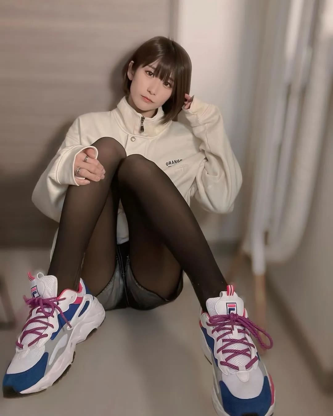 来栖うさこ写真中甜美魅力