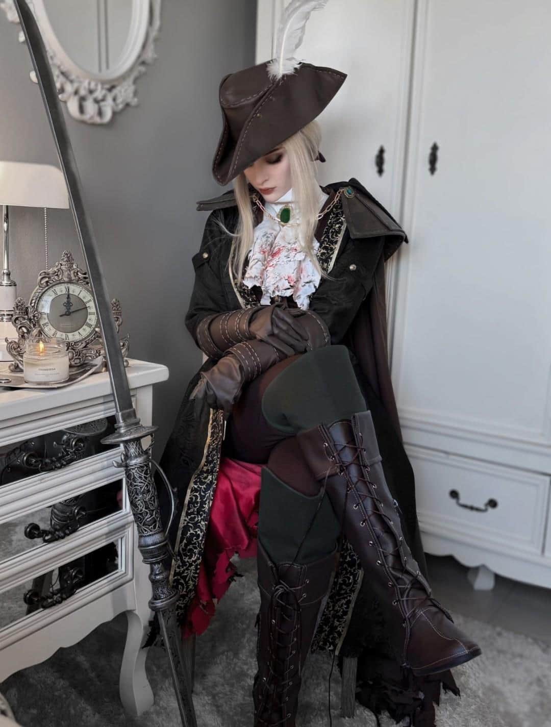 国外美女优雅演绎玛莉卡造型