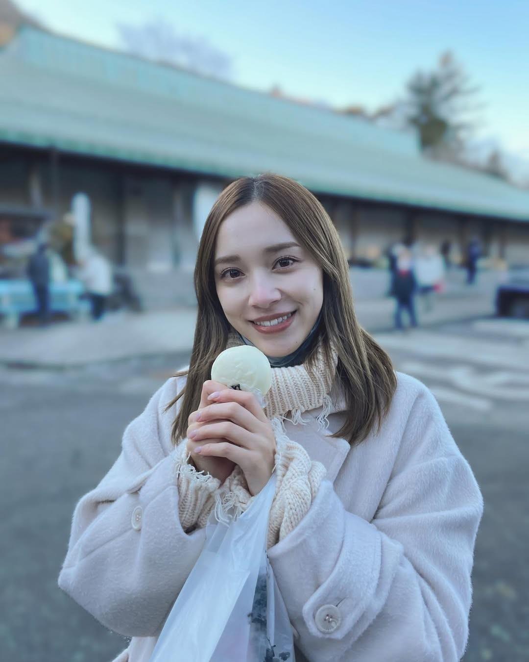 都丸纱也华清新外拍场景更显元气