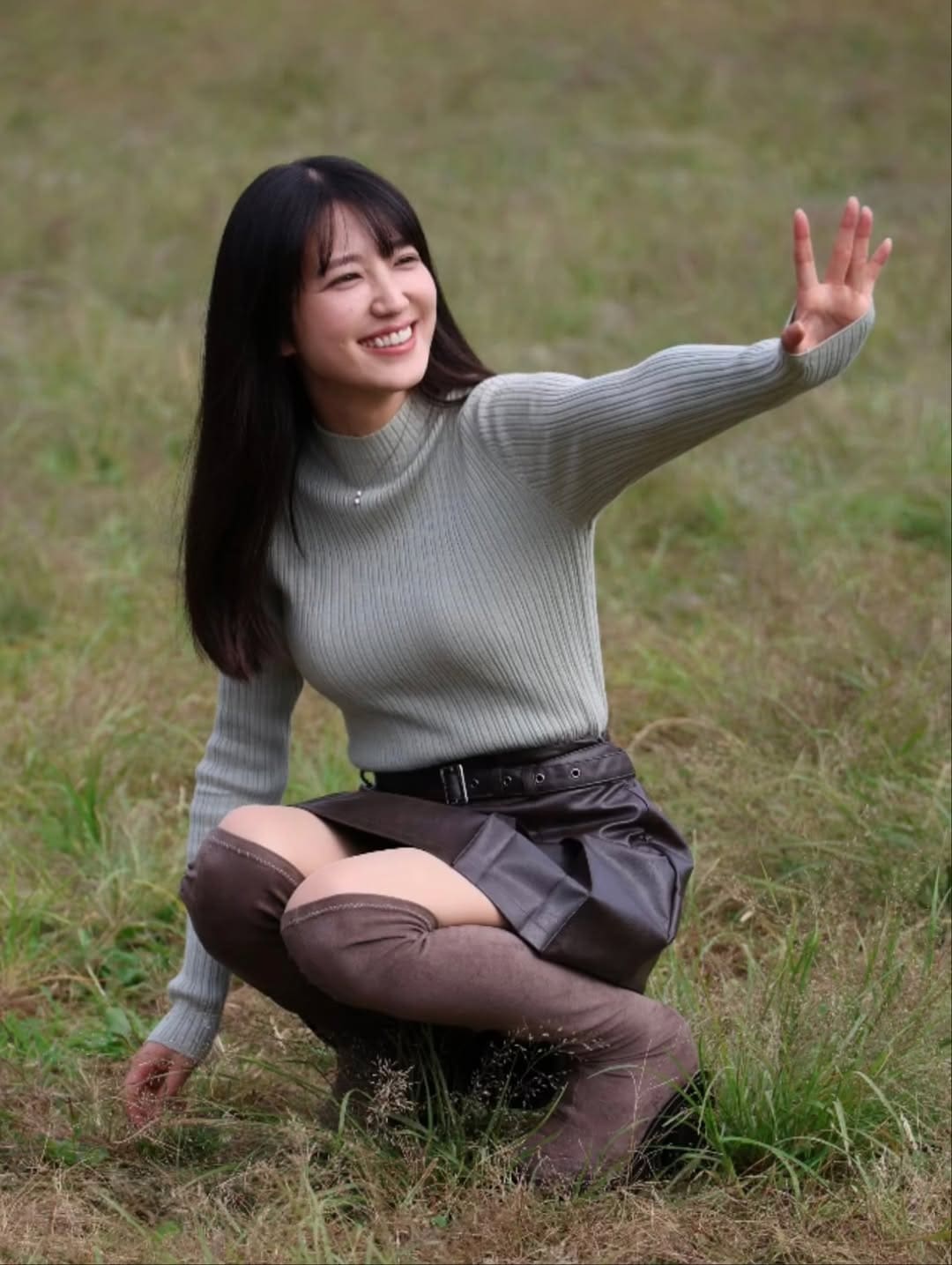 佐藤明里淡雅自然