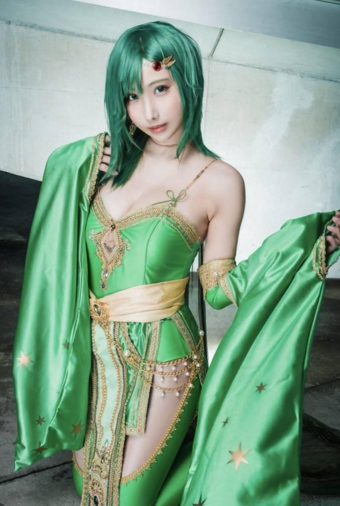 花咲来梦Cos图 尽显傲人好身材