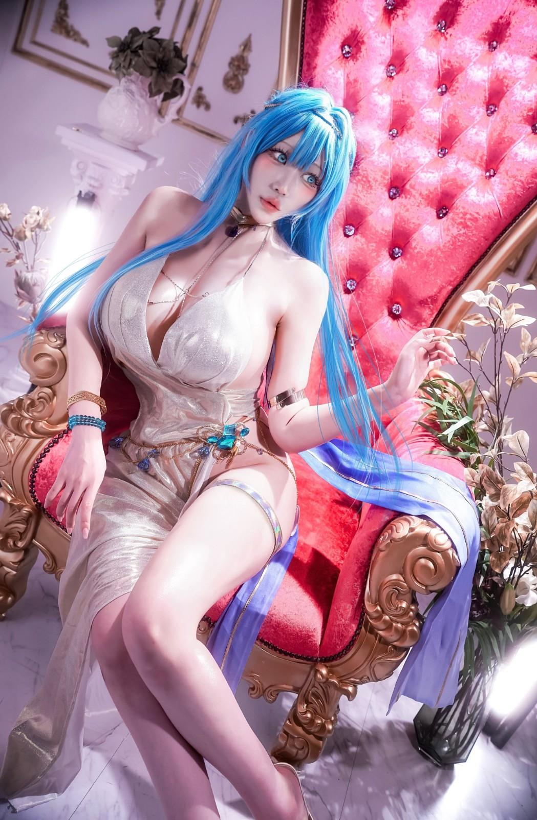 日系美女Cos 多款造型超养眼