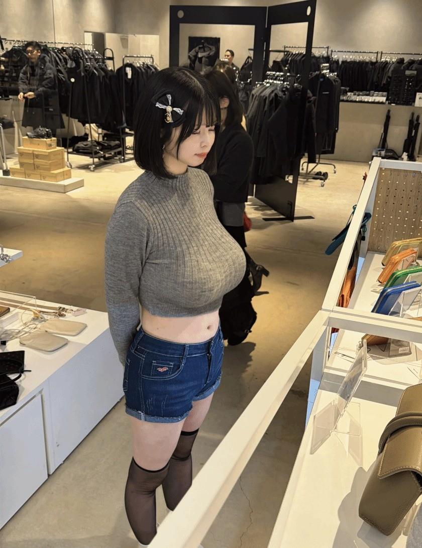 ゆなサン及肩短发造型超有辨识度