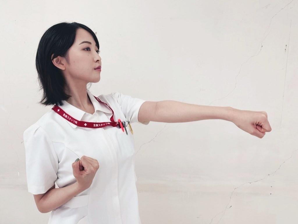 おしの沙罗 多元发展的日本女艺人