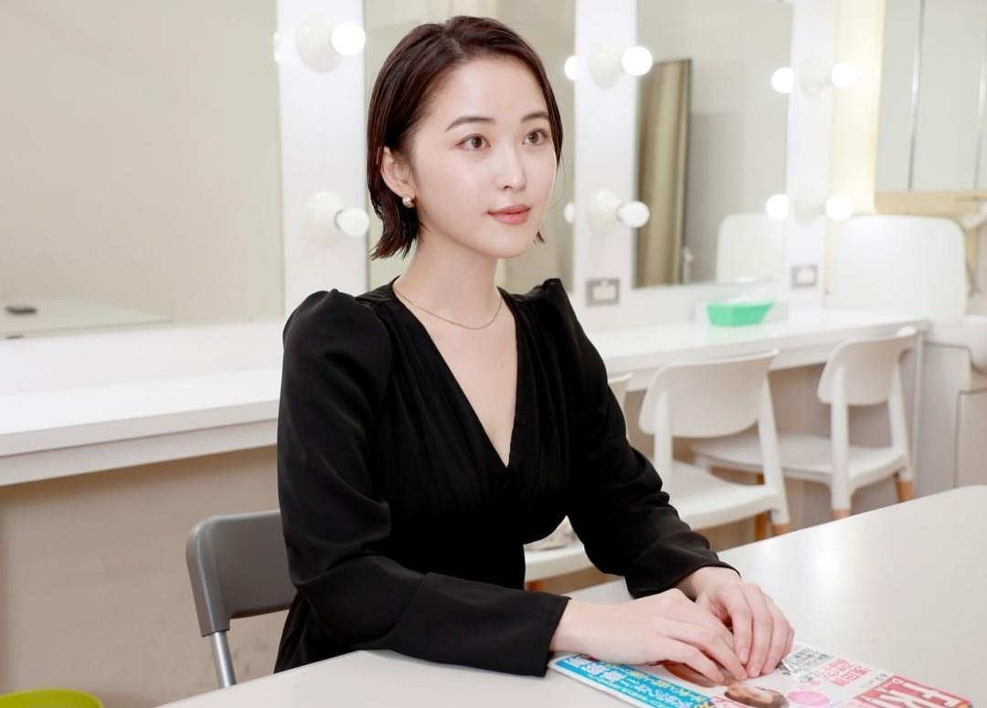 おしの沙罗 演艺与书法结合的艺人