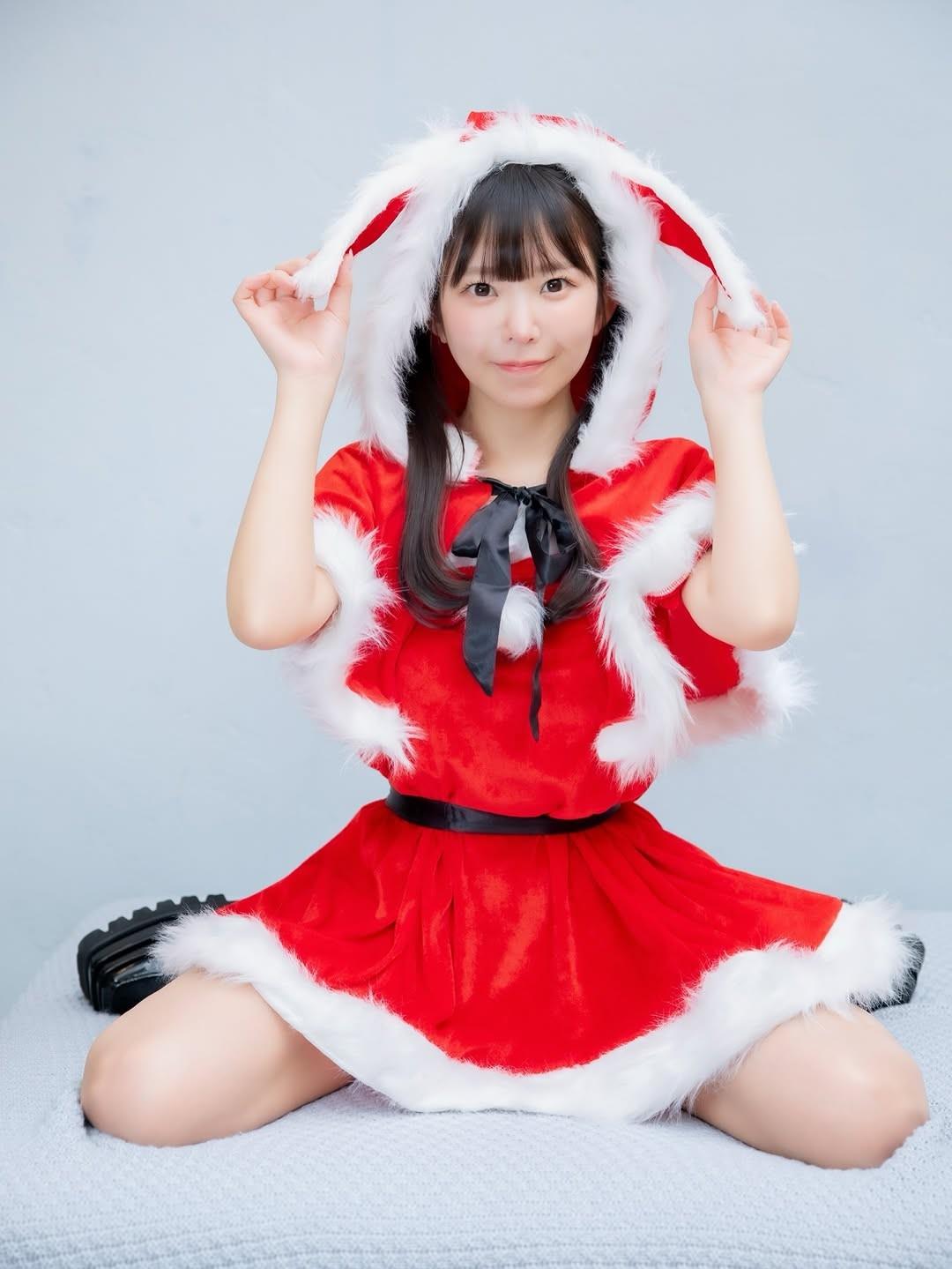 长泽茉里奈少女感写真照